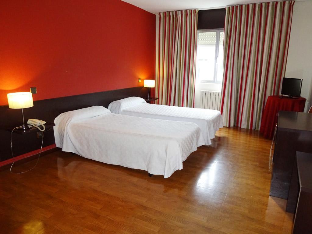 Hotel Millan Negreira Dış mekan fotoğraf